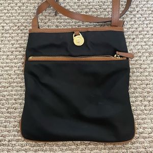 MK crossbody bag, pink interior- adjustable straps